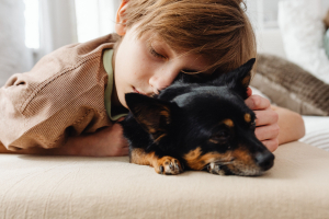 Illustration : "L'impact du deuil animalier sur les enfants selon leur âge"